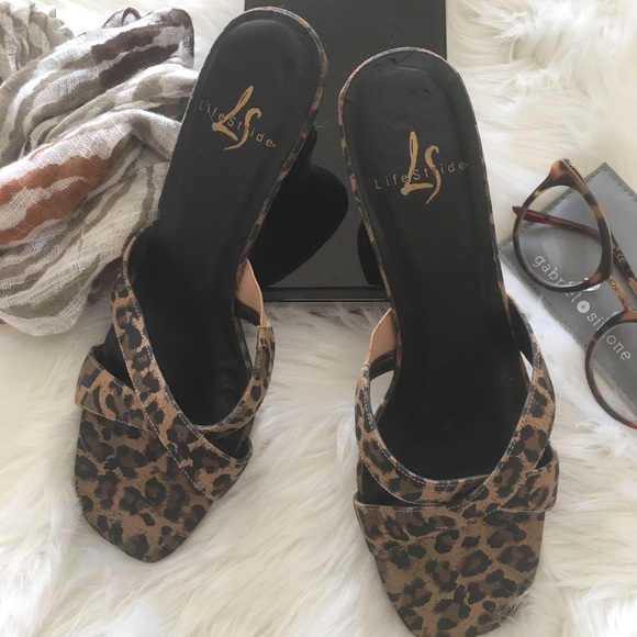 Life Stride Shoes - Leopard sandal kitten heel